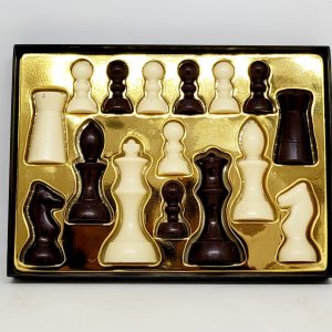 Pièces d'échec Chocolat Noir et Blanc